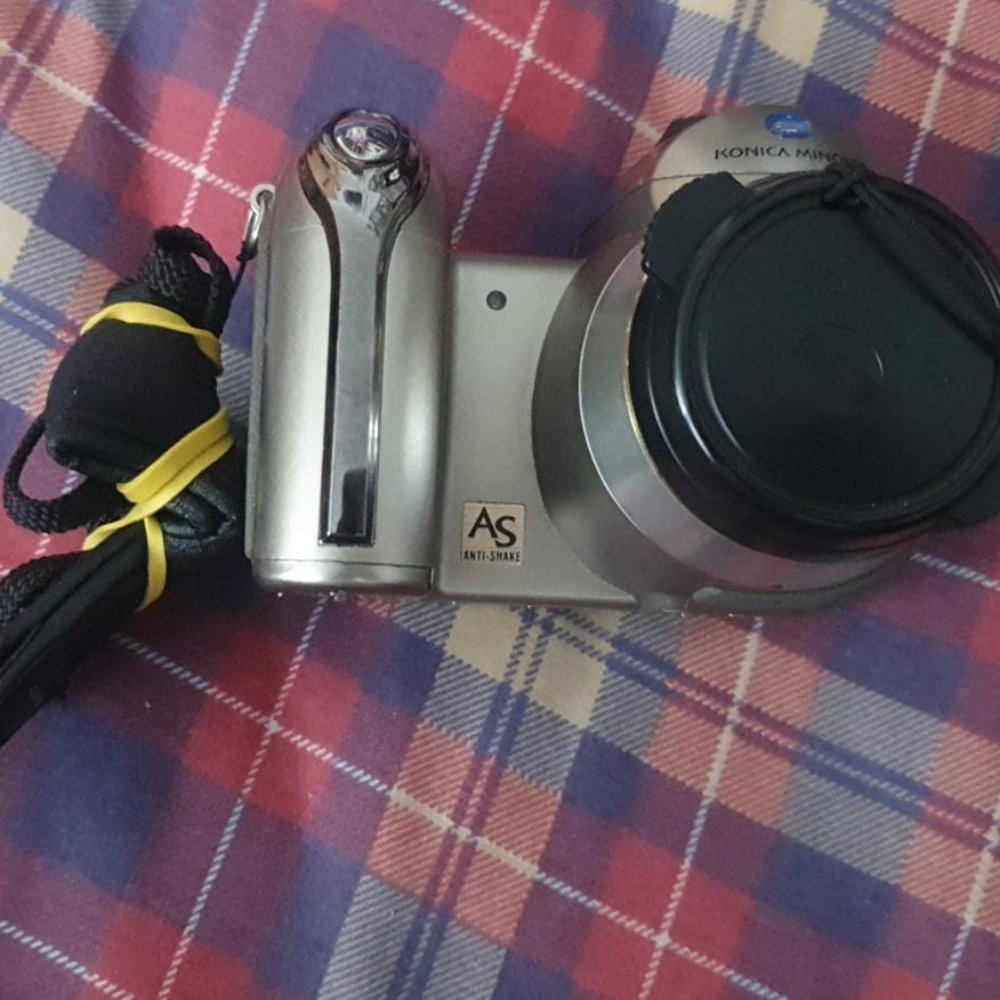 Konica Minolta Camera, Dimage Z6 1:28-4.5 12x Anti-shake zoom